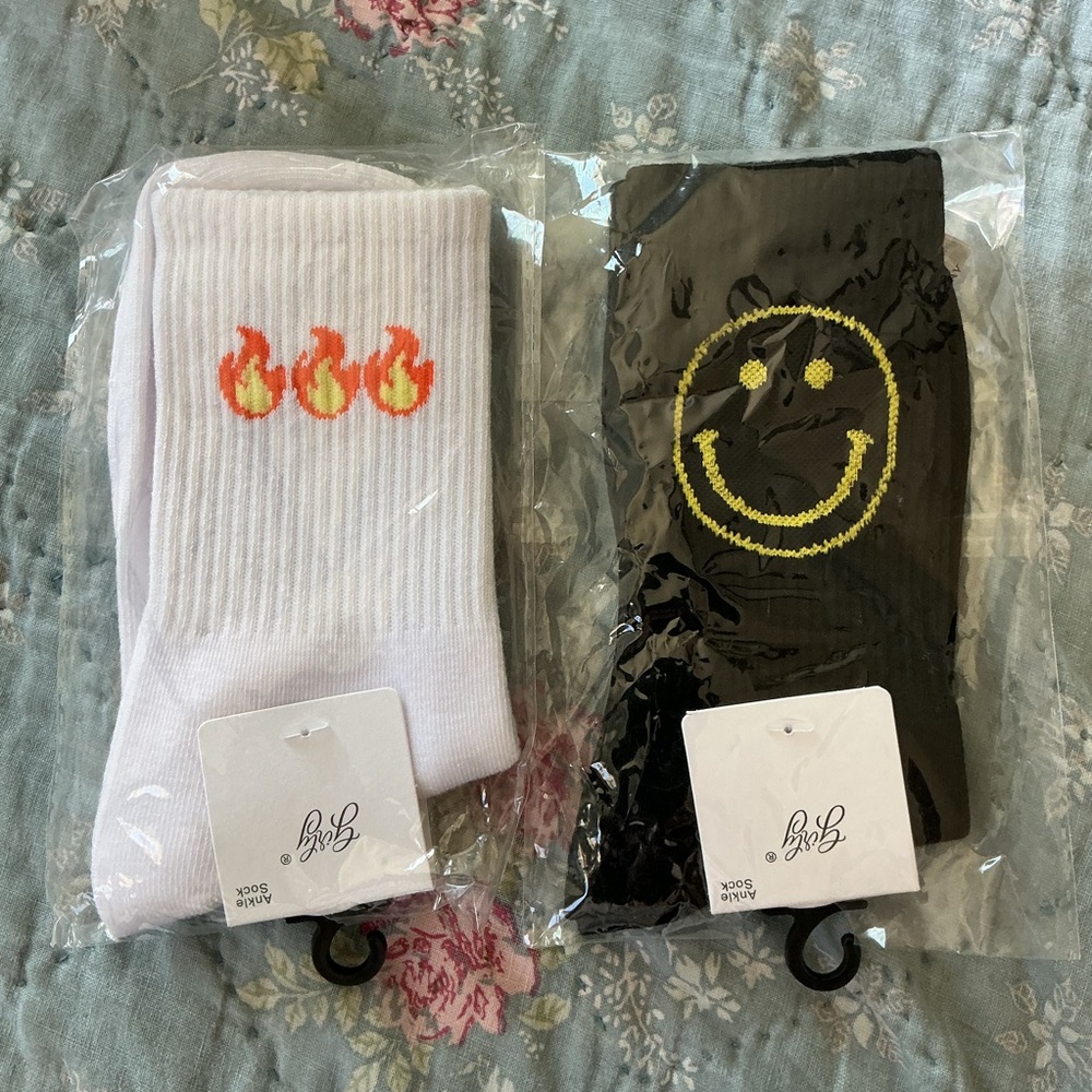 NWT Girly Womens Novelty Socks Ankle Two Pair Fire and Happy Face
